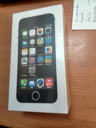 Лот: 8180407. Фото: 1. Айфон (iPhone) 5s 16gb. Запечатанный... Смартфоны