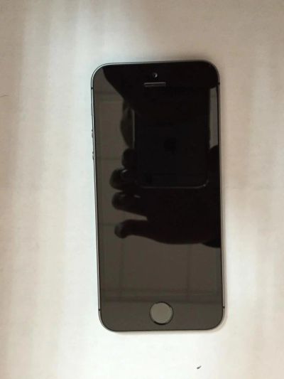 Лот: 5097066. Фото: 1. iPhone 5S 16Gb. Смартфоны