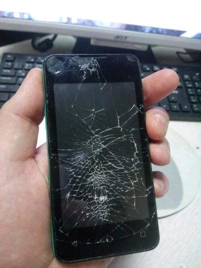 Лот: 15910558. Фото: 1. Смартфон Micromax D303 Разбит... Смартфоны