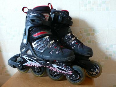 Лот: 16089968. Фото: 1. Роликовые коньки Rollerblade. Роликовые коньки, скейтборды, самокаты