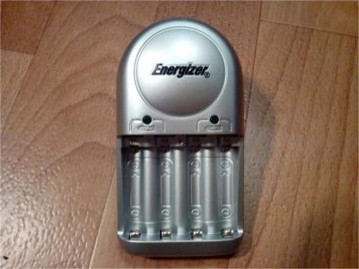 Лот: 9950828. Фото: 1. Зарядное устройство Energizer... Зарядные устройства, блоки питания для бытовой техники