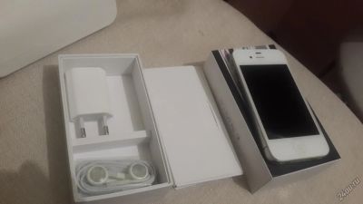 Лот: 5360657. Фото: 1. Iphone 4 white 8gb. Смартфоны