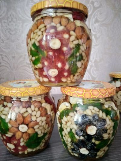 Лот: 14557086. Фото: 1. Орехи в меду 0,5 л. Мёд, продукты пчеловодства
