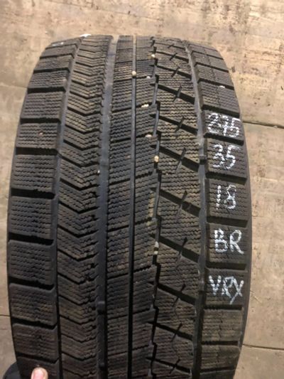 Лот: 25106816. Фото: 1. (1шт) 275-35-18 Bridgestone Blizzak... Шины