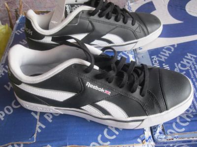 Лот: 6902336. Фото: 1. кроссовки Reebok. Кеды, кроссовки, слипоны