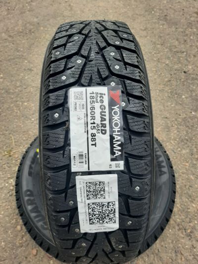 Лот: 23344489. Фото: 1. 185/60 R15 88T Yokohama Ice Guard... Шины