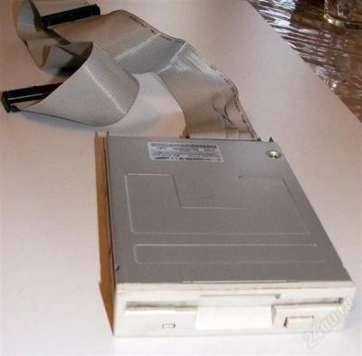 Лот: 954515. Фото: 1. FDD 3,5" со шлейфом. Приводы CD, DVD, BR, FDD