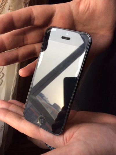 Лот: 7026361. Фото: 1. iPhone 5. Смартфоны