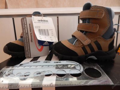 Лот: 5933082. Фото: 1. Ботинки Adidas Оригинал. Ботинки