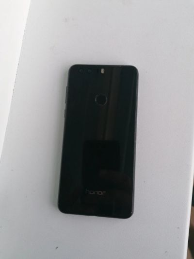 Лот: 17871855. Фото: 1. Повторно honor 8. Смартфоны