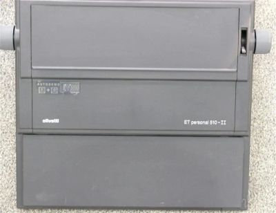 Лот: 1227569. Фото: 1. Пишущая электронная машинка Olivetti... Другое (канцелярские и офисные товары)