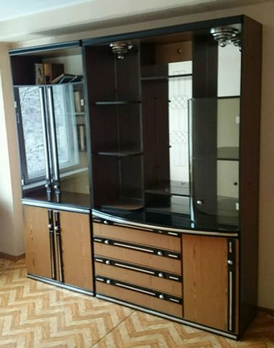 Лот: 8654852. Фото: 1. Шкаф/ горка/ стенка. Гостиные, стенки, горки