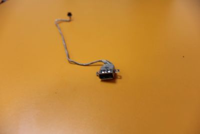 Лот: 11762160. Фото: 1. Б/У разъем USB на шлейфе для ноутбука... Шлейфы, кабели, переходники
