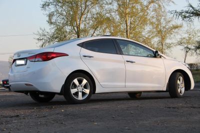 Лот: 6119696. Фото: 1. Hyundai Elantra, 2012 год, 82... Автомобили