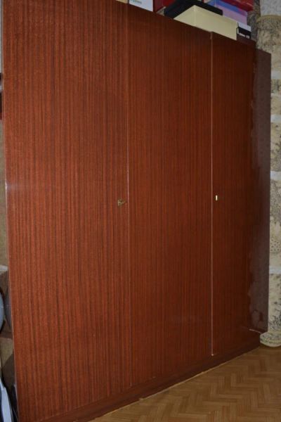 Лот: 4739699. Фото: 1. шкаф-шифоньер. Шкафы, шкафы-купе