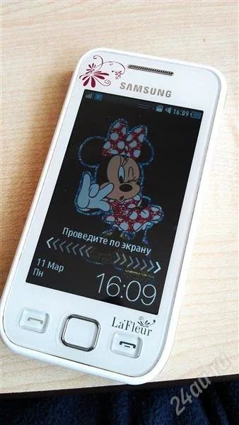 Лот: 3939704. Фото: 1. Samsung GT-S5250 LaFleur белый. Смартфоны
