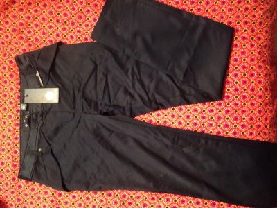 Лот: 6084744. Фото: 1. Брюки женские новые GIZIA р.48. Брюки, шорты