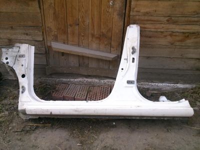 Лот: 10624284. Фото: 1. Порог левый Toyota Fielder Axio... Кузов