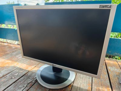 Лот: 25508349. Фото: 1. Монитор LG Flatron L204WT-SF... ЖК-мониторы