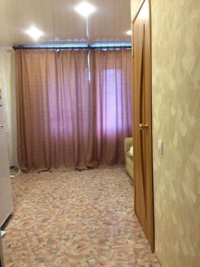 Лот: 10439645. Фото: 1. Панфиловцев,7 гостинка. Квартиры, студии