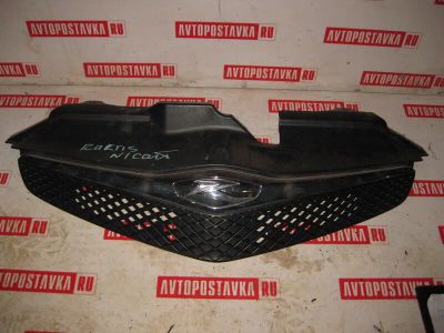 Лот: 20899975. Фото: 1. Решетка радиатора Toyota Ractis... Кузов