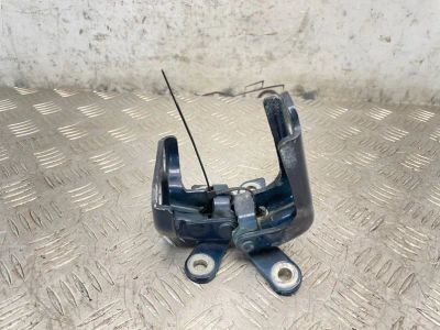 Лот: 25558666. Фото: 1. кронштейн двери Opel Astra J. Другое (автозапчасти)