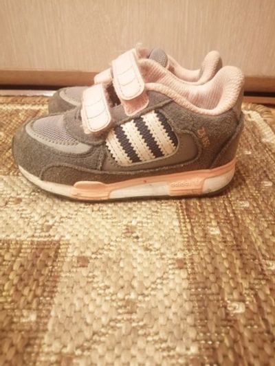 Лот: 15750692. Фото: 1. Кроссовки Adidas. Кеды, кроссовки
