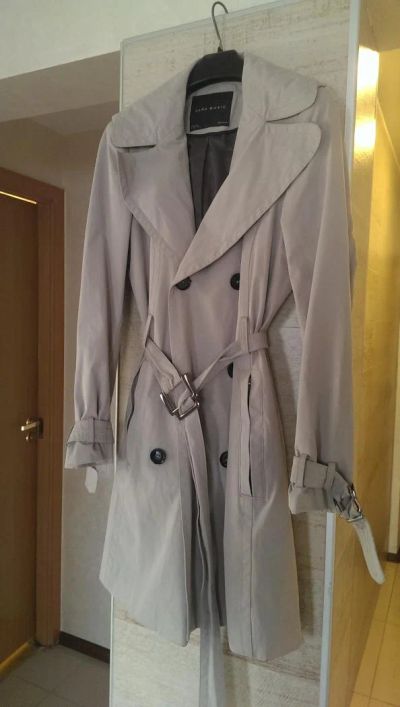 Лот: 539445. Фото: 1. ZARA BASIC плащ на теплую весну... Верхняя одежда