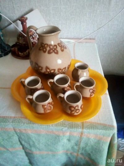 Лот: 13205045. Фото: 1. Кувшин ,кружки - набор из глины... Сувенирные наборы