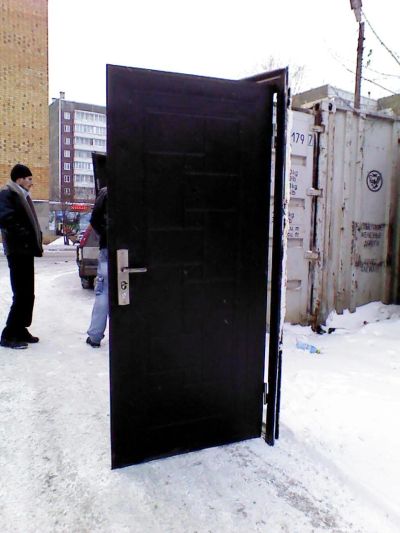 Лот: 4655134. Фото: 1. дверь металлическая входная! возможна... Двери входные