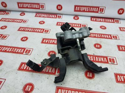 Лот: 20900155. Фото: 1. Подушка двигателя Toyota Prius... Двигатель и элементы двигателя