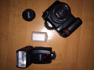Лот: 3477406. Фото: 1. Nikon D80 + портретный объектив... Цифровые зеркальные