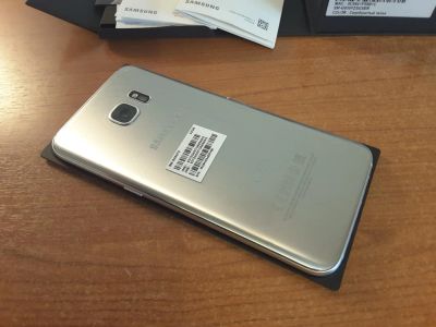 Лот: 8994953. Фото: 1. Samsung Galaxy S7 Edge 32Gb G935... Смартфоны