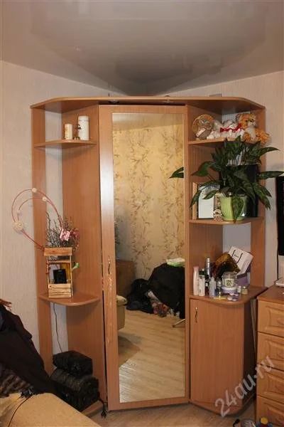 Лот: 2063291. Фото: 1. Шкаф угловой с зеркалом. Шкафы, шкафы-купе