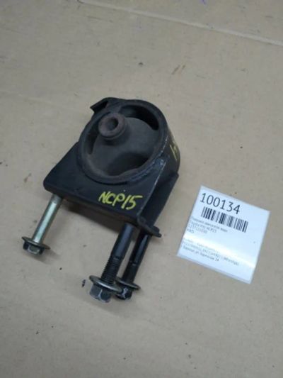 Лот: 21396585. Фото: 1. подушка двигателя Toyota Vitz... Двигатель и элементы двигателя