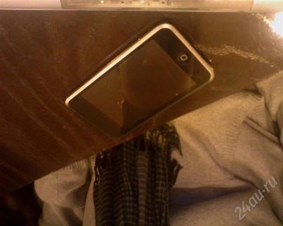 Лот: 645332. Фото: 1. iPod Touch 1g 8gb. Плееры