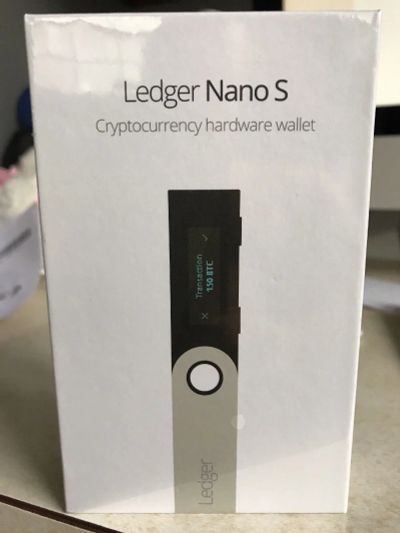 Лот: 12673545. Фото: 1. Ledger Nano S аппаратный кошелек... Другое (компьютеры, оргтехника, канцтовары)