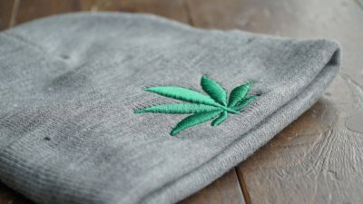 Лот: 10203834. Фото: 1. Шапка с лого конопли/Раста/Rasta. Головные уборы