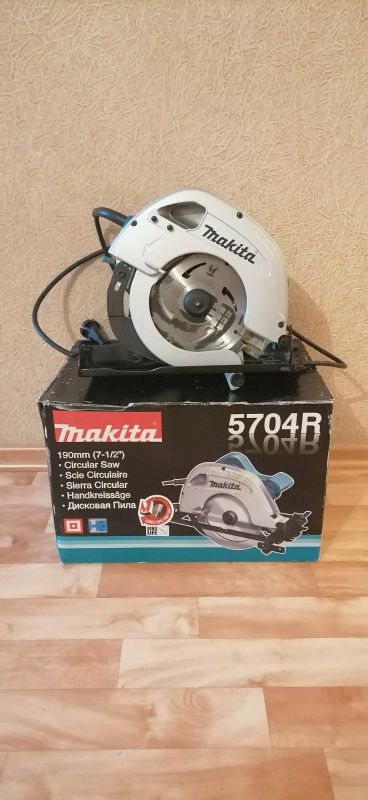 Лот: 17499146. Фото: 1. Циркулярная пила Makita 5704R. Электроинструмент