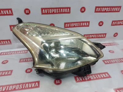Лот: 20900011. Фото: 1. Фара галогеновая Toyota Ractis... Оптика и освещение