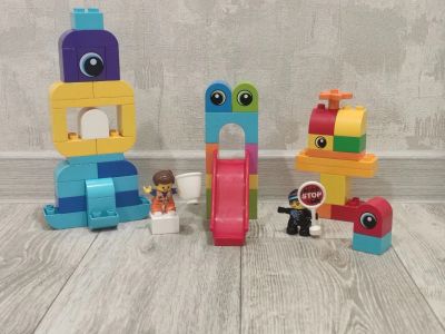 Лот: 21175116. Фото: 1. LEGO DUPLO Пришельцы с планеты. Конструкторы