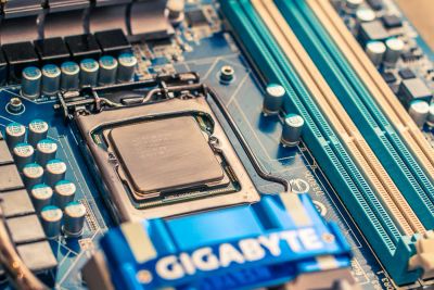 Лот: 3663518. Фото: 1. Материнская плата Gigabyte GA-P55A-UD4... Материнские платы