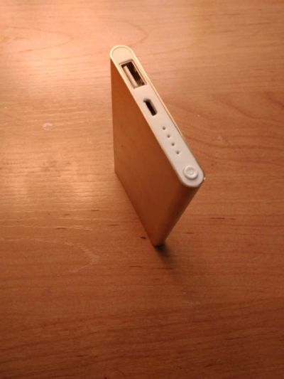 Лот: 15074734. Фото: 1. Повербанк (power bank)(описание... Внешние, портативные аккумуляторы для смартфонов (Power bank)