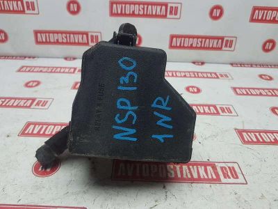 Лот: 20899195. Фото: 1. Блок предохранителей Toyota Vitz... Двигатель и элементы двигателя