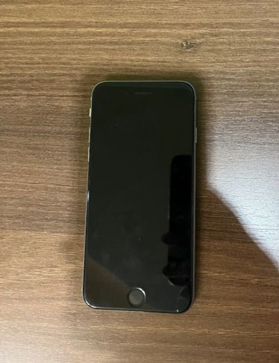 Лот: 21041637. Фото: 1. iPhone 6 16Gb. Смартфоны