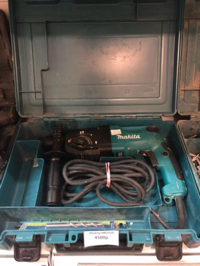Лот: 11148500. Фото: 1. Перфоратор Makita HR2450. Электроинструмент