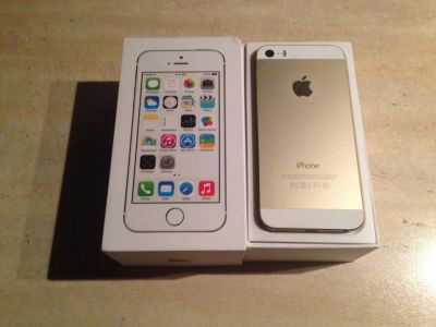 Лот: 4913677. Фото: 1. iPhone 5s gold 16 gb LTE A 1530. Смартфоны