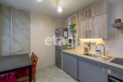 Лот: 21042304. Фото: 1. Продам 2-комн. кв. 52.8 кв.м... Квартиры, студии