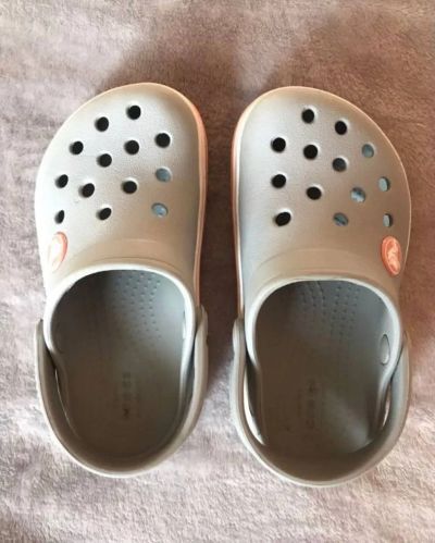 Лот: 21580174. Фото: 1. Сабо Crocs C8. Шлепанцы, сланцы