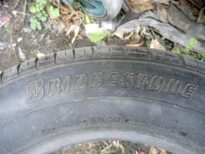 Лот: 9521793. Фото: 1. Bridgestone 205/60 R-15. Шины